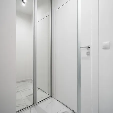 Modern Ochota Lägenhet *